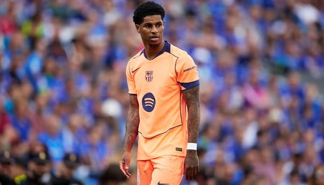 Marcus Rashford bày tỏ mong muốn được tiếp tục cống hiến cho đội chủ sân Nou Camp.