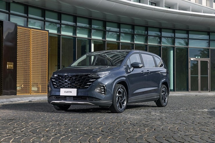 Thiết kế ngoại thất Hyundai Custin