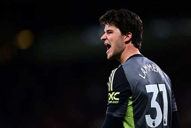 Thủ môn: Senne Lammens – 7.6 điểm