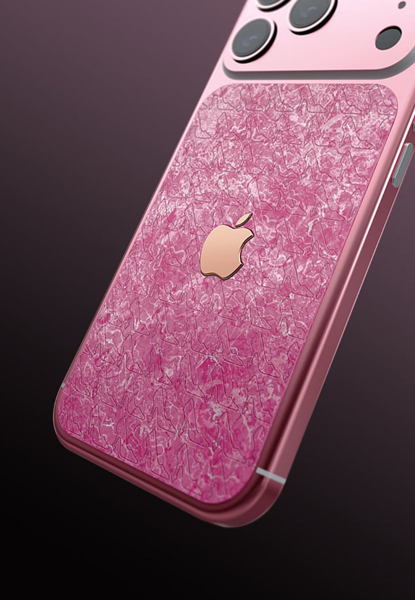 Thiết kế iPhone 17 Pro Sex and the City với họa tiết giày cao gót và logo vàng 18K