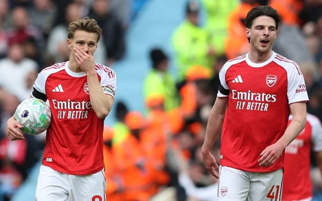 Đà tiến đến chức vô địch Ngoại hạng Anh của Arsenal đã chững lại