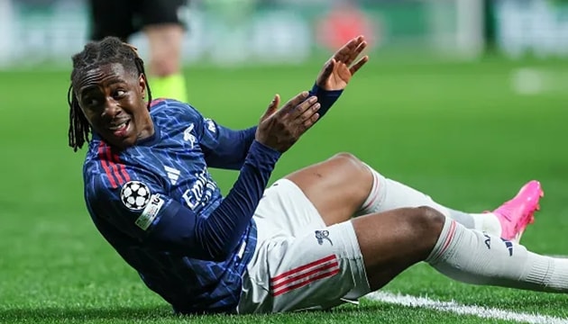 Eberechi Eze trong màu áo Arsenal tại Champions League