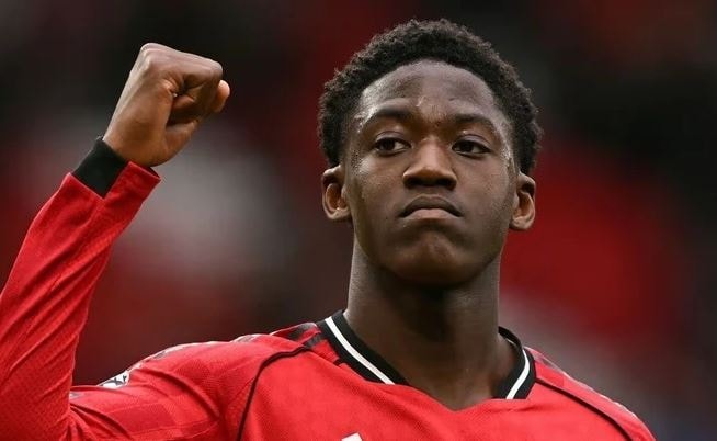 MU sẽ xây dựng lối chơi quanh Mainoo.