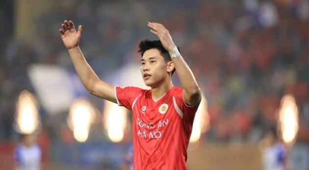 Tiền đạo trẻ Nguyễn Đình Bắc đang được CLB Vissel Kobe của Nhật Bản quan tâm đặc biệt.