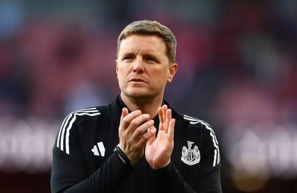 Eddie Howe đối mặt với áp lực sa thải tại Newcastle United.
