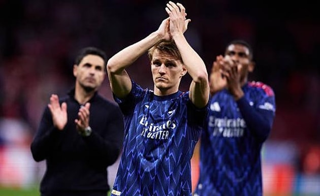 Arsenal đang nỗ lực bảo toàn lực lượng cho cả hai đấu trường lớn là Ngoại hạng Anh và Champions League.