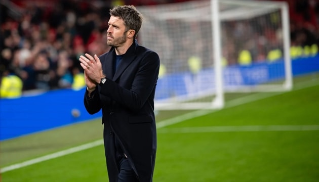 Michael Carrick từng bước vực dậy Man United.