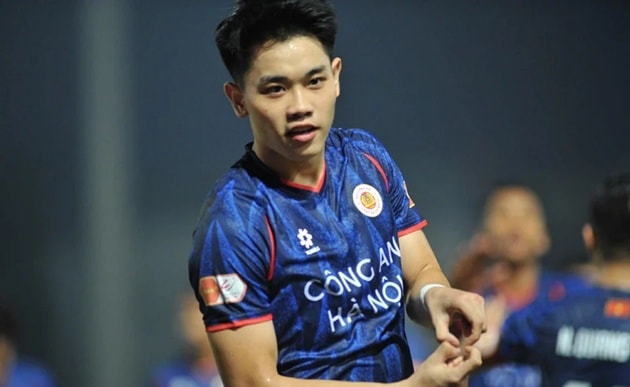 Nguyễn Đình Bắc trong màu áo CLB Công an Hà Nội