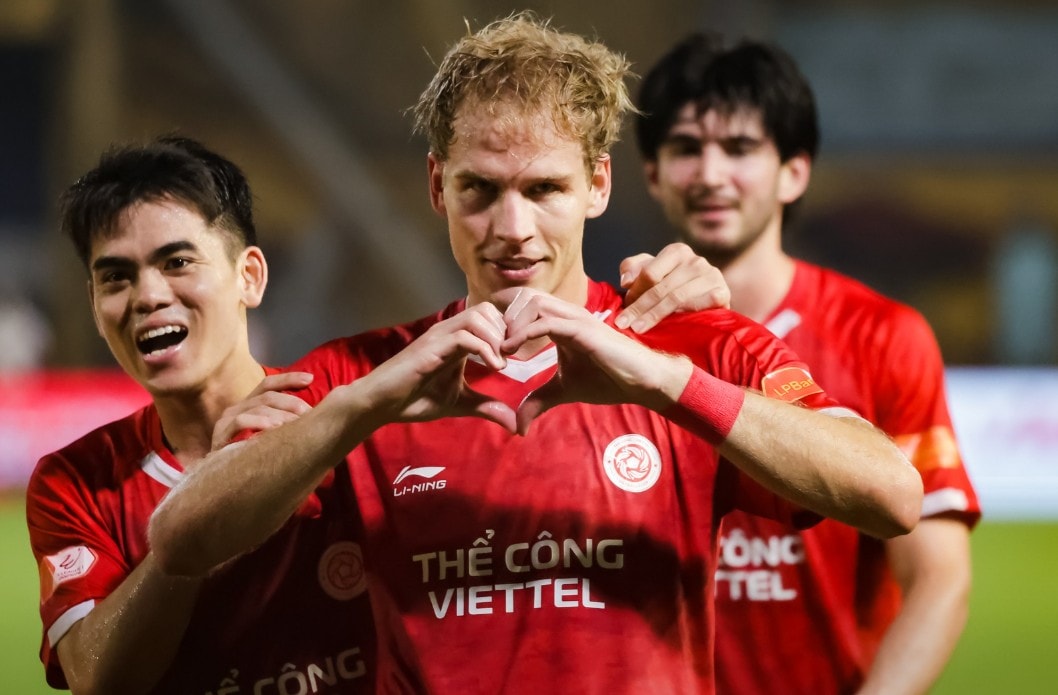Thể Công Viettel vẫn đang nuôi hy vọng bám đuổi CAHN trong cuộc đua vô địch V-League. Ảnh: Thể Công Viettel FC.