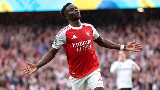 Bukayo Saka ghi bàn nâng tỷ số lên 2-0 cho Arsenal