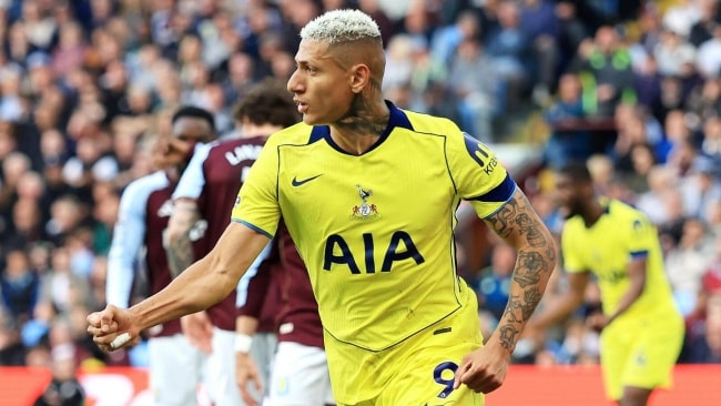 Richarlison nhân đôi cách biệt cho Tottenham trước Aston Villa