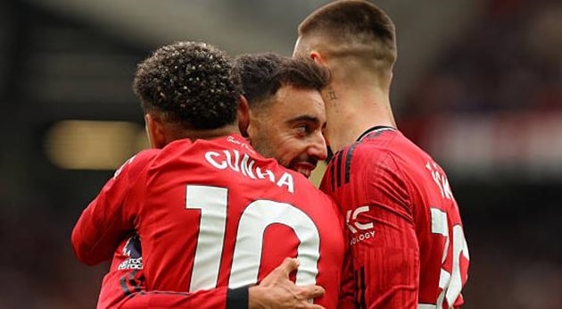 Bruno Fernandes tỏa sáng trong trận đấu với Liverpool tại Old Trafford.