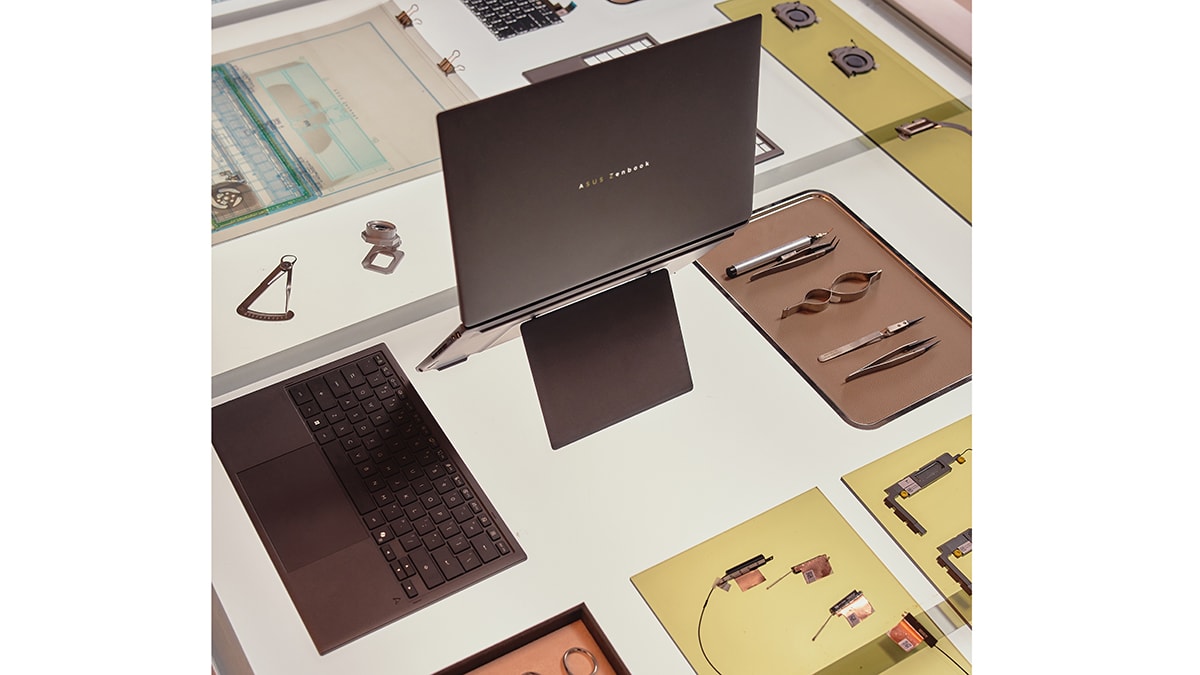 Trải nghiệm đa nhiệm trên ASUS Zenbook DUO 2026