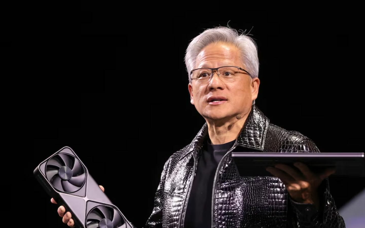 Jensen Huang: Thị phần phần cứng AI của Nvidia tại Trung Quốc chạm mốc 0%