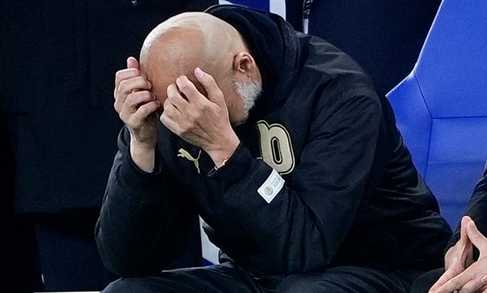 Man City bị cầm hòa đầy cay đắng trước đối thủ Everton tại Ngoại hạng Anh.