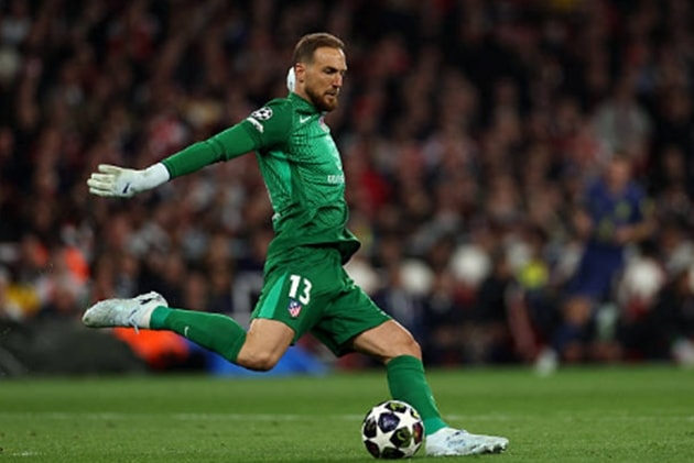 Jan Oblak thi đấu điềm tĩnh trong khung gỗ Atletico Madrid