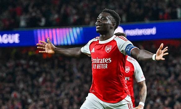 Bukayo Saka ghi bàn thắng quyết định giúp Arsenal vượt qua Atletico Madrid