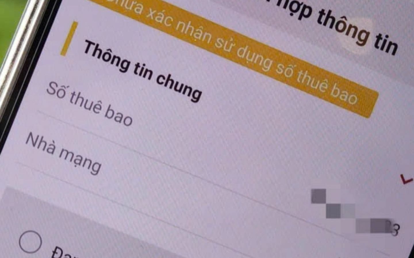 Nhiều người dùng bị khóa SIM vì chưa xác thực thuê bao