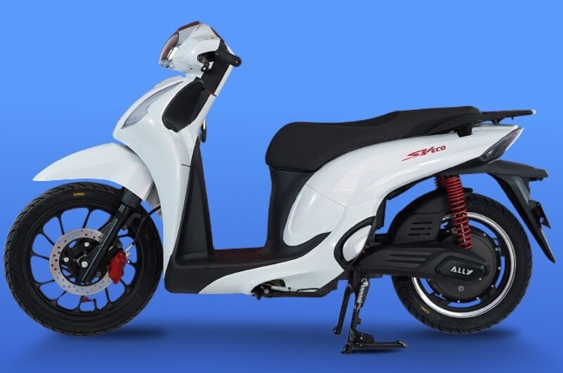 Xe máy điện Selex Ally SV Eco có thiết kế thể thao, đèn pha viền kim loại và kiểu dáng tương đương SH Mode