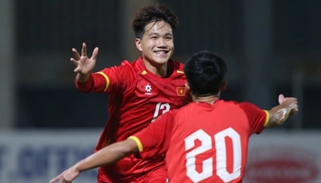 U17 Hàn Quốc xuất hiện những kẽ hở để U17 Việt Nam khai thác.