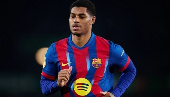 Sự cân nhắc của ban lãnh đạo Barcelona về tương lai lâu dài của Marcus Rashford.
