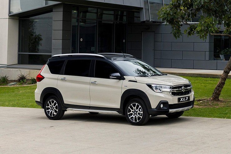 Suzuki XL7 Hybrid sở hữu nhiều ưu đãi trong tháng 5/2026