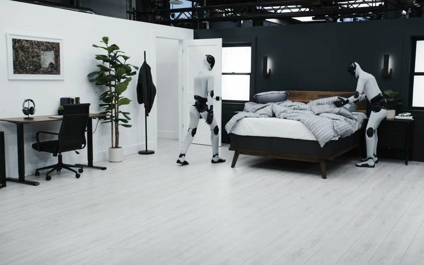 Robot hình người Figure AI hợp tác dọn phòng nhanh chóng