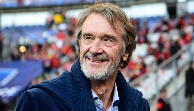Sir Jim Ratcliffe là người có tiếng nói trong việc giữ chân Michael Carrick lâu dài.