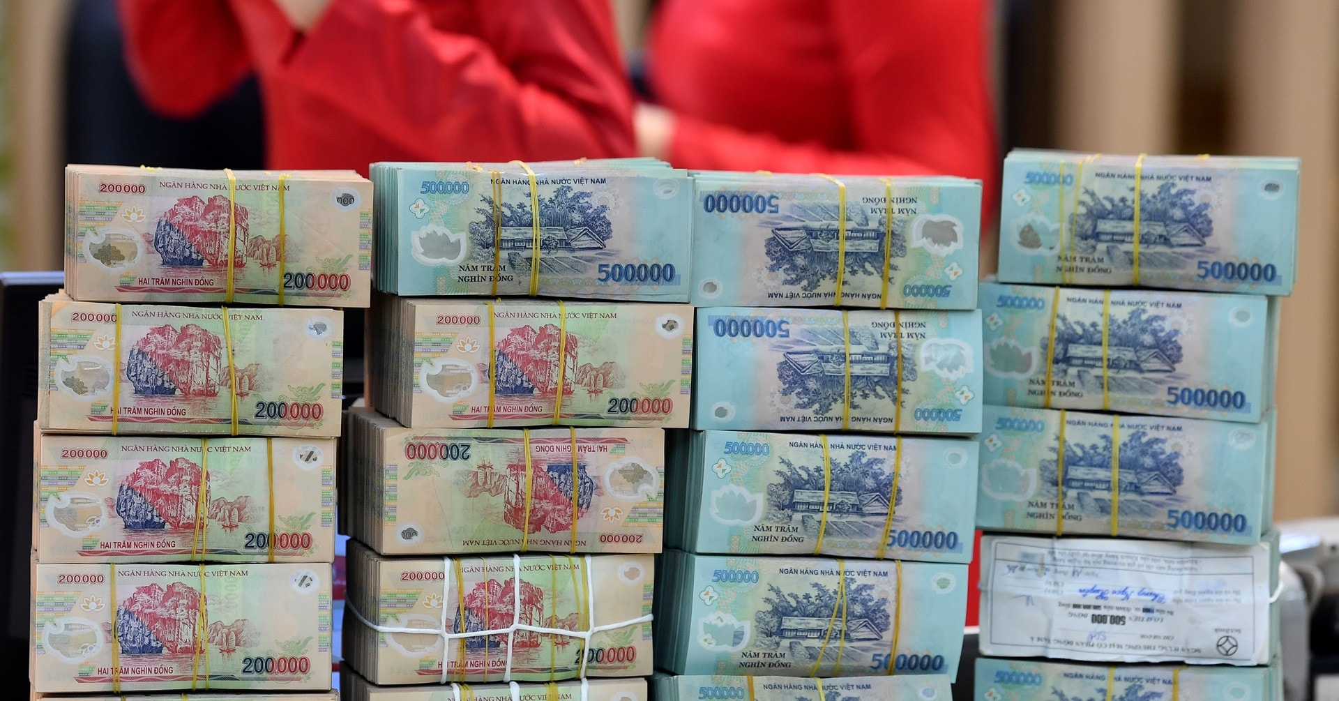 Lãi suất ngân hàng ngày 14/5/2026 đang có sự phân hóa mạnh mẽ giữa các nhóm ngân hàng.