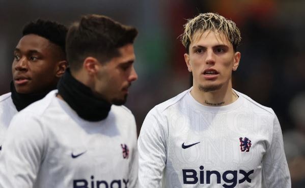 Pedro Neto và Alejandro Garnacho có thể không phù hợp với sơ đồ 3 trung vệ của Chelsea