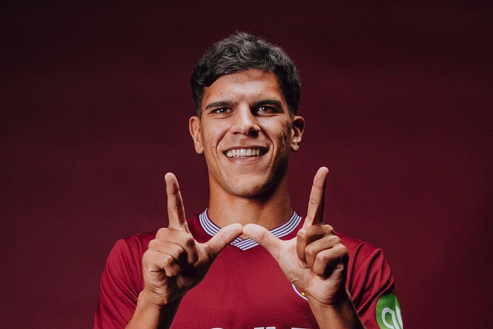 Tiền vệ Mateus Fernandes bày tỏ mong muốn được gia nhập Manchester United.