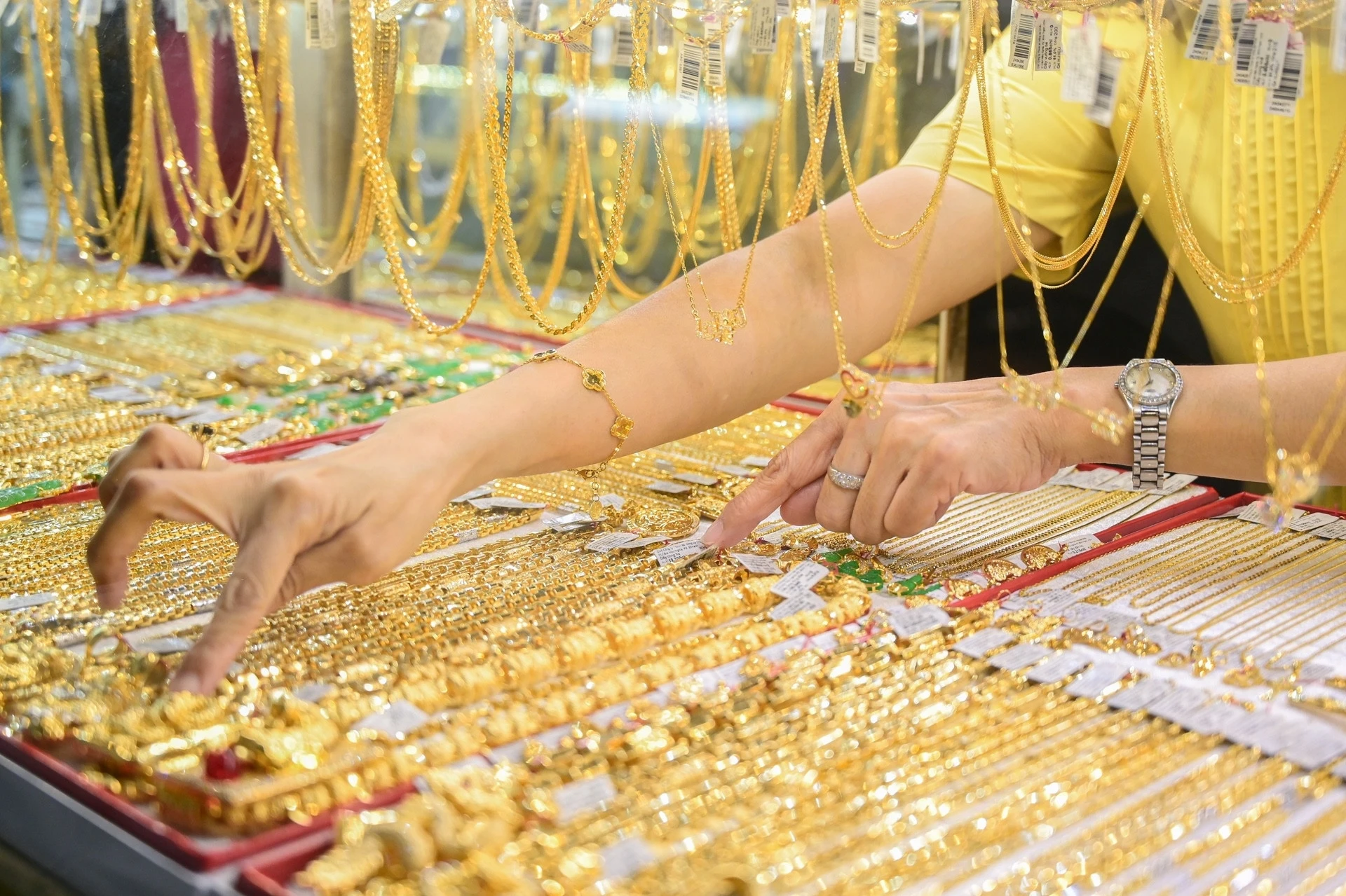 Cập nhật giá vàng chiều nay 18/5/2026: Bảng giá SJC DOJI PNJ ngày đầu tuần mới