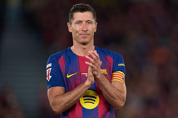 Robert Lewandowski từng ở rất gần Manchester United trong quá khứ.
