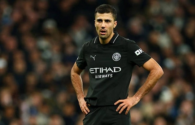 Rodri chỉ còn một năm hợp đồng với Man City.