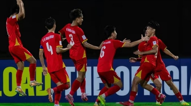 U17 Việt Nam ăn mừng tấm vé dự World Cup U17 lịch sử tại giải châu Á 2026.