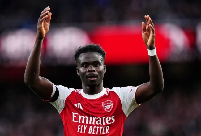 Bukayo Saka kiến tạo giúp Havertz lập công trong trận gặp Burnley.