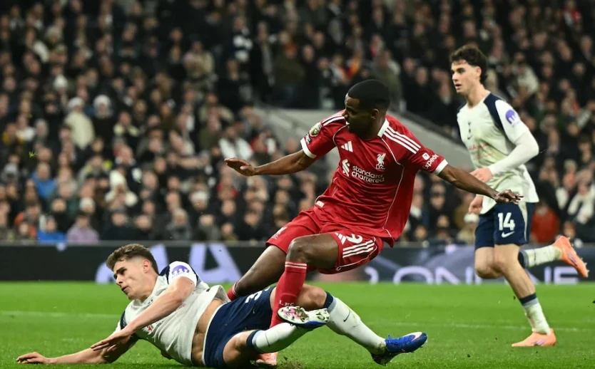 Mùa giải của Liverpool trở nên vô cùng khó khăn khi các trụ cột dính chấn thương.
