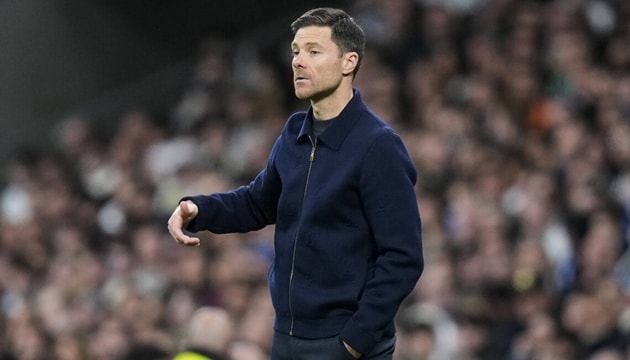 Xabi Alonso đứng trước nhiệm vụ tái thiết Chelsea đầy gian nan.
