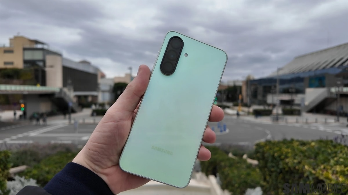 Dòng sản phẩm tầm trung Galaxy A36 nhận bản cập nhật One UI 8.5 ổn định