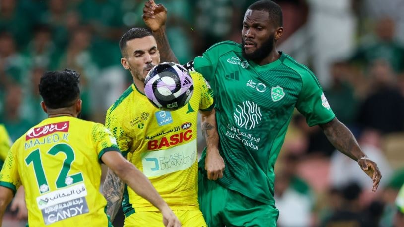 Al Ahli ăn mừng vị trí thứ 3 chung cuộc tại Saudi Pro League mùa bóng năm nay.