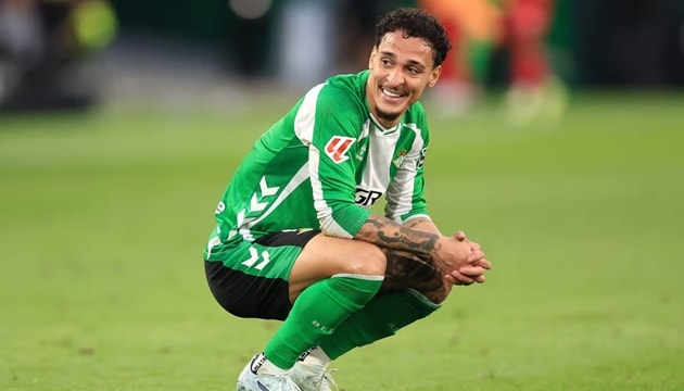 Antony thi đấu nỗ lực trong màu áo Real Betis nhưng vẫn lỡ hẹn với World Cup 2026.