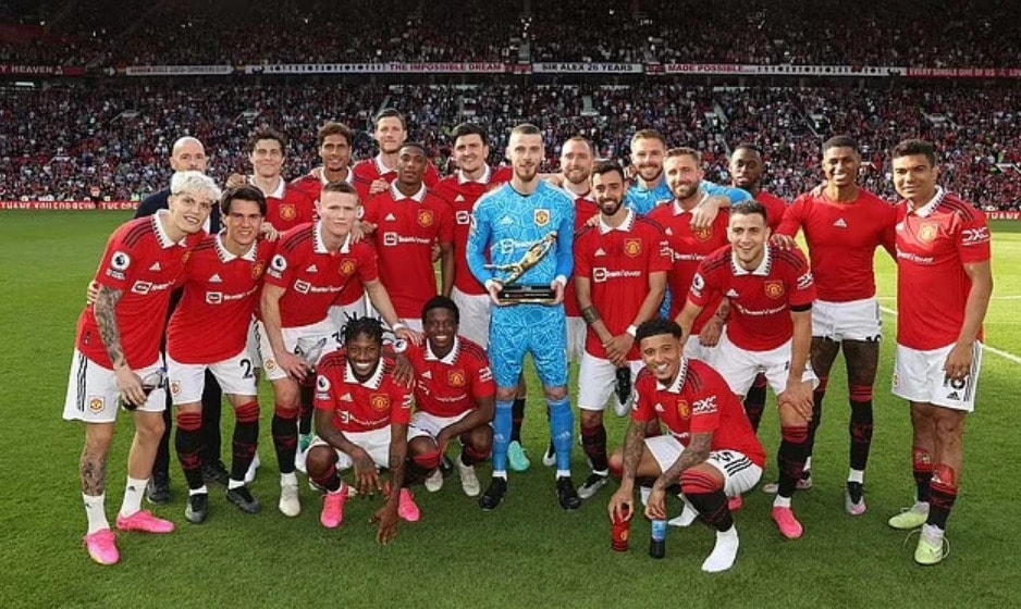 David de Gea nỗ lực cứu thua trong một trận đấu đầy khó khăn của Quỷ đỏ.