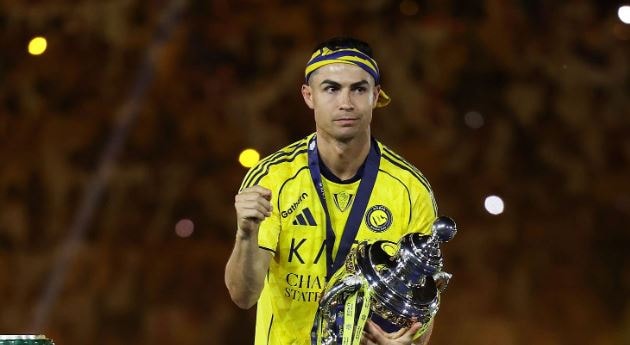 Siêu sao Cristiano Ronaldo ăn mừng chức vô địch Saudi Pro League cùng Al Nassr.