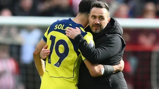 HLV Roberto De Zerbi đứng trước thách thức lớn nhất kể từ khi dẫn dắt Tottenham.