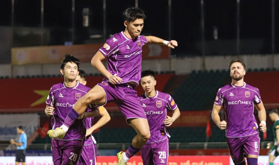 Becamex TPHCM đang nỗ lực hết mình trong cuộc đua trụ hạng đầy cam go tại V-League.