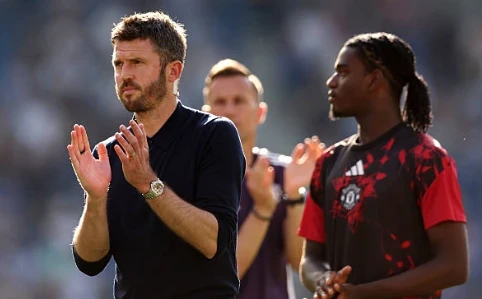 Michael Carrick nhận được sự tin tưởng tuyệt đối từ ban lãnh đạo Manchester United.