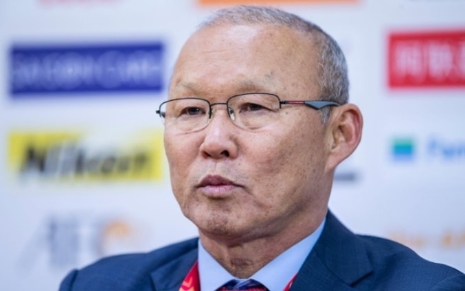 HLV Park Hang Seo chưa thể nhậm chức tại Kanchanaburi vì bận cùng đội tuyển Hàn Quốc dự World Cup.