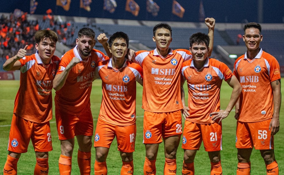 Bảng xếp hạng V-League 2025/26 cho thấy sự khốc liệt ở nhóm cuối bảng.