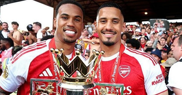 Gabriel Magalhaes và William Saliba tạo thành cặp trung vệ thép của Arsenal tại Champions League.