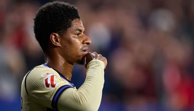 Vấn đề tài chính khiến Barcelona chưa thể định đoạt việc mua Rashford từ Man United.